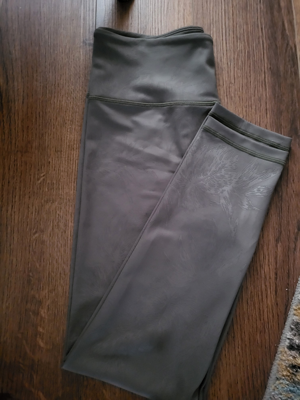 ZYIA LNT Olive Green Women Tights (Sz 8)